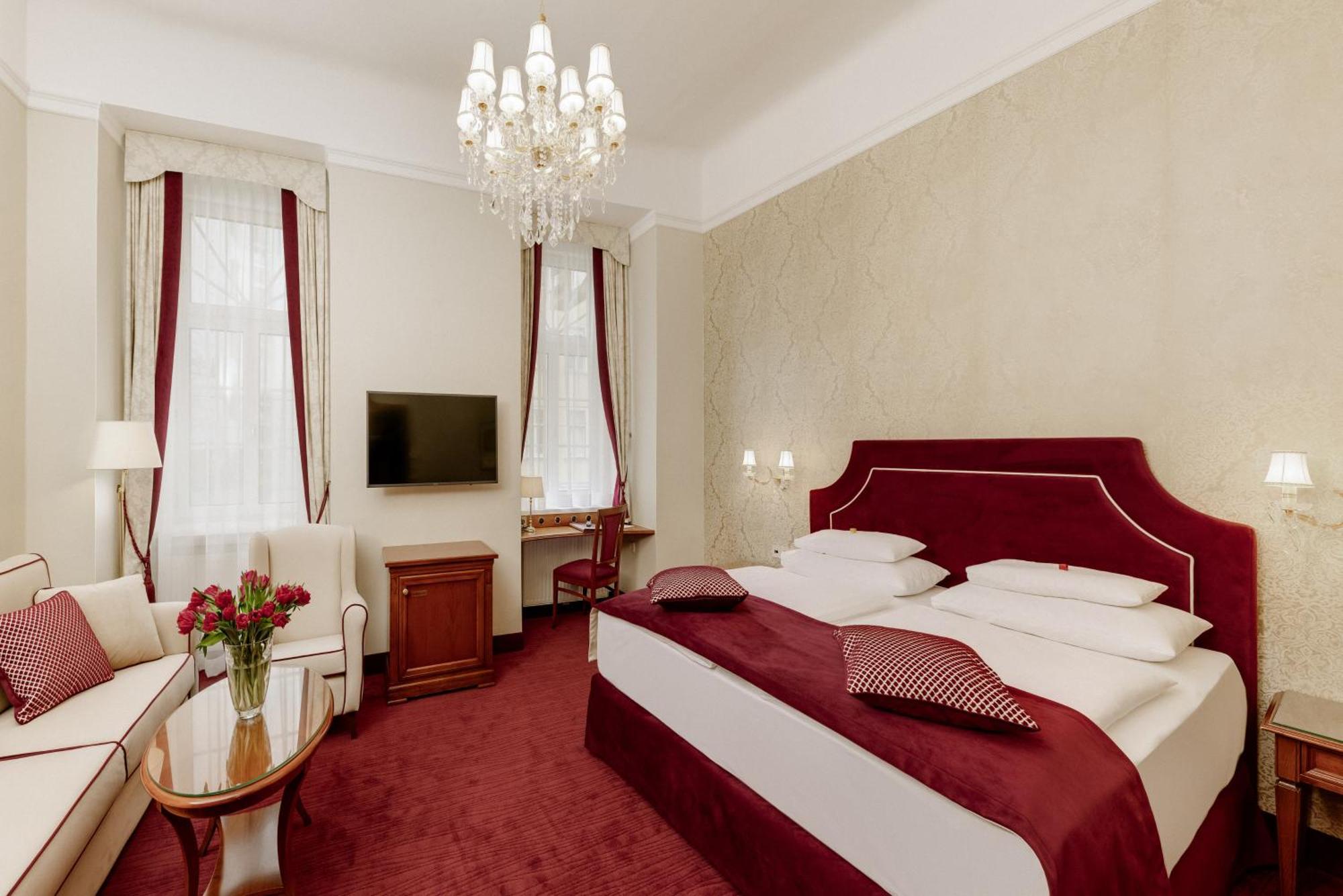 Stefanie Hotel 4*